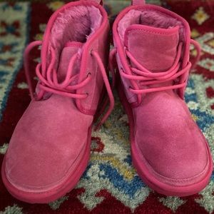 UGG Neumel Chukka Boot - Carnation Pink